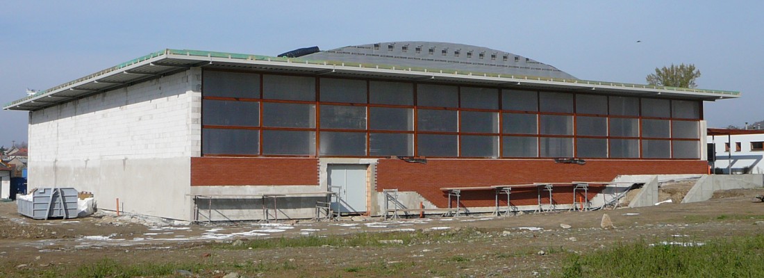 sports hall in Véska